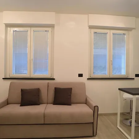 Monolocale Deluxe Con Box E Piscina - Poggio Fiorito Alassio